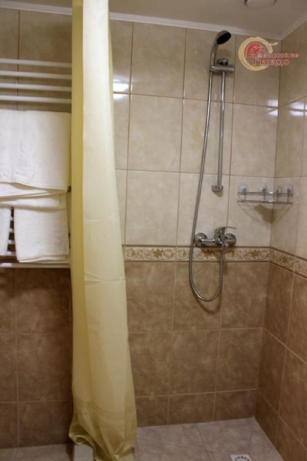 Sokolyne Gnizdo Hotel Korostov ภายนอก รูปภาพ