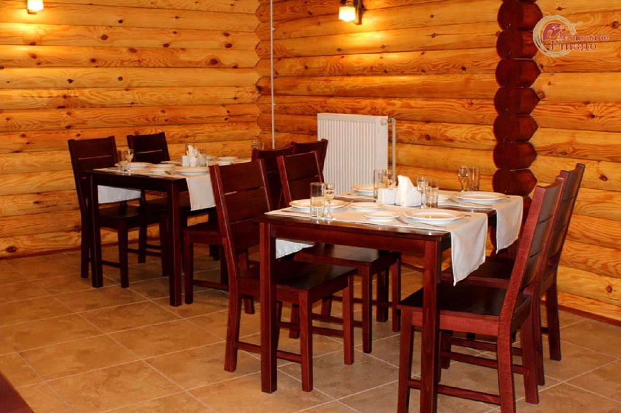 Sokolyne Gnizdo Hotel Korostov ภายนอก รูปภาพ