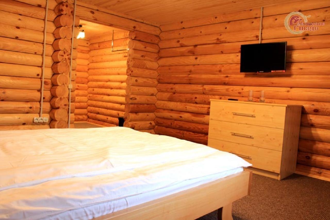 Sokolyne Gnizdo Hotel Korostov ภายนอก รูปภาพ